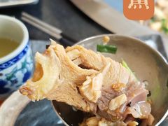 -老刘生态大鱼坊铁锅炖鱼(赛马场店)