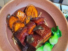 黑松露鲍鱼红烧肉-RIVIERA 松鹤楼(外滩店)
