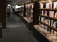 -茑屋书店(天目里店)