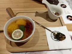 蔓越莓桃胶炖银耳-炖物24章·顺时轻养茶(杭州保利时光里店)