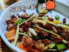 -蜗牛的家旅行主题云南菜餐厅.小酒馆(护国寺店)