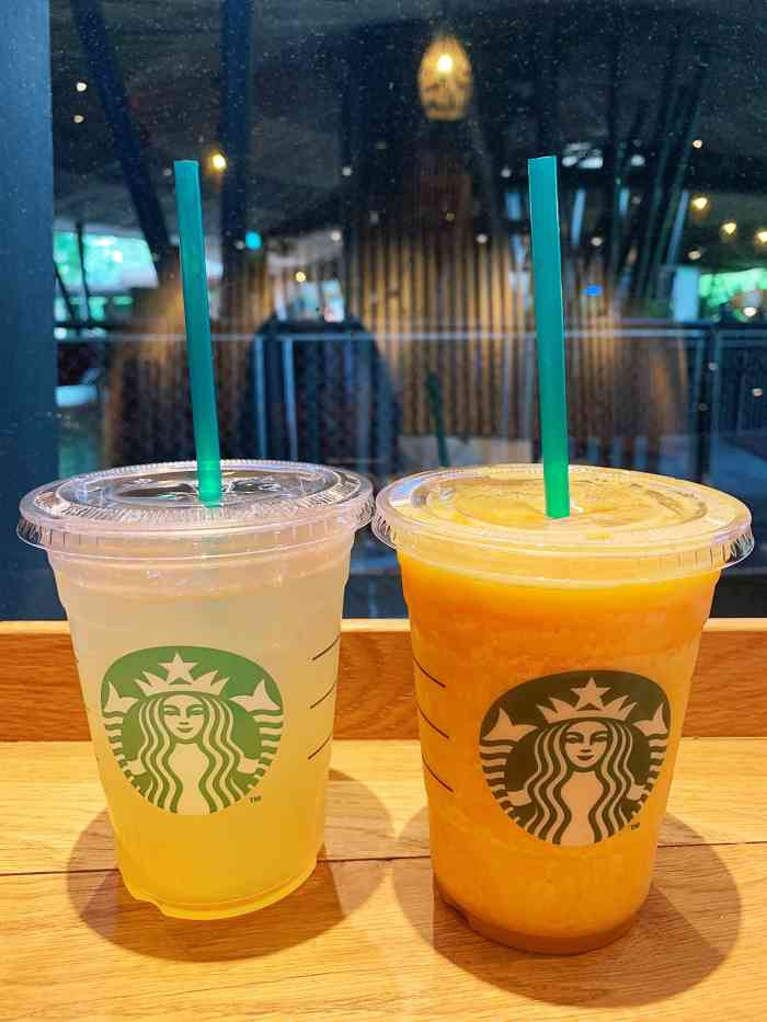 星巴克(河川生态园店)-"# 我为vip代言 # 在动物园入口(.