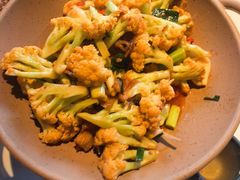 -八府香鸭·啫啫煲(华山路店)