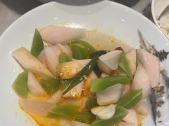 -渝信川菜 · 川味家常菜(财富购物中心店)