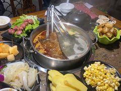 -悦牧·酸汤牛肉火锅(沃尔玛店)