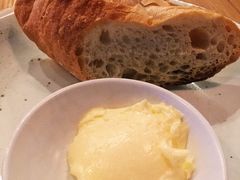 -ROAST coffee & eatery