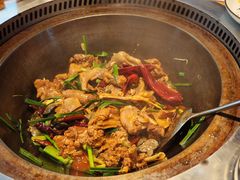 -山河屯铁锅炖·非遗东北菜(南山店)