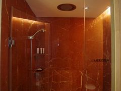 佘山艾美景观套房-主卧卫浴浴室-上海佘山茂御臻品之选酒店(原佘山艾美酒店)