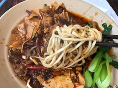 -方铲铲·成都板凳面(滨江银泰店)
