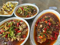 -罗氏豆花饭庄·川菜·土火锅·豆花(卡都花苑店)