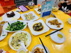 -鹏城人家海鲜酒家·23年老字号(较场尾店)