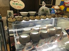 -椰爺爺·椰子冻砵仔糕