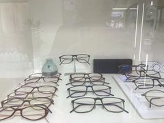 -潘多拉眼镜·蔡司依视路明月(潘家园店)
