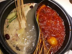 -钢管厂五区小郡肝串串香(蜀都万达店)