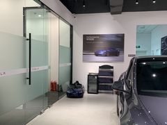 -TESLA 特斯拉(北京颐堤港体验店)
