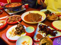 -老闵田螺馆·南昌市井菜·特色小吃(总店)