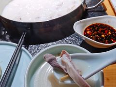 -洪氏嗨捞·广东猪肚鸡·椰子鸡火锅(西咸万象城店)