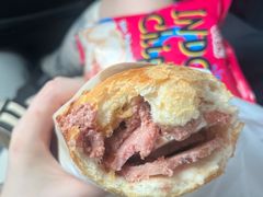 -Bánh Mì Huynh Hoa