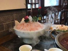 -小天鹅火锅·一线江景洪鼎旗舰店(洪崖洞店)