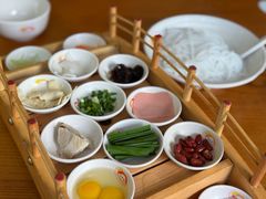 -双桥园·云南过桥米线(古城南门店)