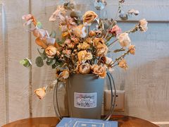 -ZING COFFEE 镜咖啡