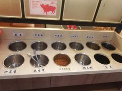 自助调料区-悦来悦牛潮汕牛肉火锅(大浪店)