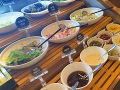 -牛YO寿喜烧·铁板烧和牛火锅自助(市府恒隆店)