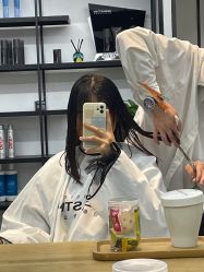 -塞巴斯汀SEBASTIAN专业美发店