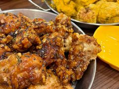 -BHC炸鸡(明洞总店)