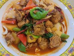 新疆大盘鸡-新疆红柳花餐厅(新洲店)