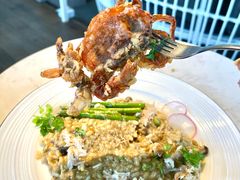 -Oasis Bar & Grill