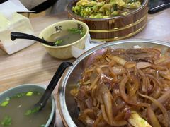-雪乡人家东北菜·铁锅炖一切(高斯路店)