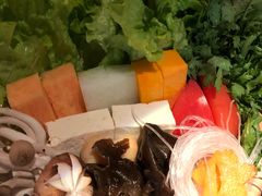 -湊湊火锅·茶憩(新中关购物中心店)