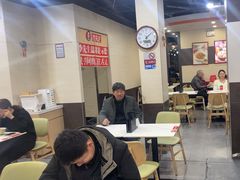 -李先生牛肉面大王(北京站售票厅餐厅)