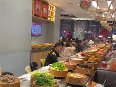 -龍歌自助小火锅(市南金茂湾店)