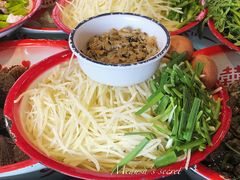 -闯关东东北农家菜(崂山石老人店)