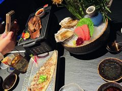 -蟹犇前•帝王蟹雪蟹(陆家嘴店)
