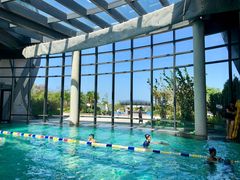 -上海滴水湖皇冠假日酒店