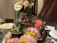 -鼎泰亨·海鲜牛肉餐厅(滨江店)