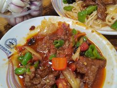 -歹歹的加个面过油肉拌面