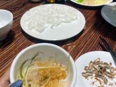 咸水鲩鱼刺身-御生皇·新天然居·顺德鱼生·顺德菜·广式早茶