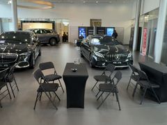 -成都中升之星奔驰4S店