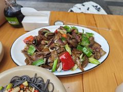 -郑件洋芋饭庄