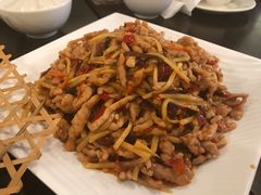 鱼香肉丝-满江红 Red Lotus Restaurant