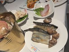 -领鲜活海鲜榴莲自助火锅(东门店)