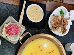 -小天鹅火锅·一线江景洪鼎旗舰店(洪崖洞店)