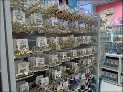 -名创优品(海珠乐峰广场店)