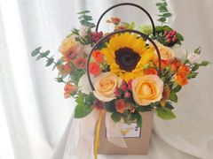 -花冠鲜花(勿忘我花店)