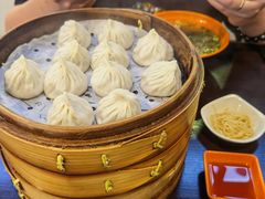 蟹黄小笼-大龙汤包