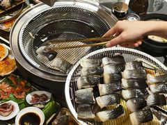 -围炉肉舍•炭烤活鳗•丹东海鲜烤肉(步行街店)